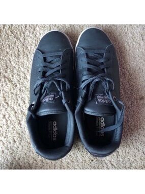 Adidas Women's Blue and White Sneakers